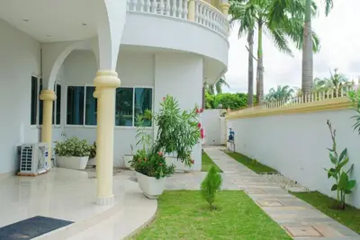 Image de Beach Sand Hotel & Resort, Cotonou Standard King Room 4