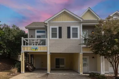 Image de 4br All Ensuite Baths + Bonus Living Area + Hot Tub + Pet-Friendly + Corolla Lt