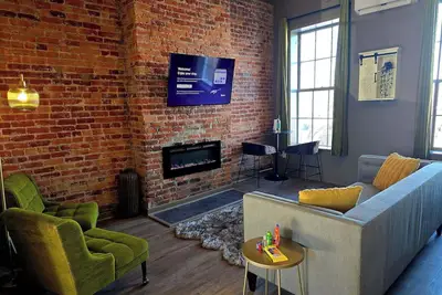 Image de Stylish Pet-Friendly 1br Studio with fenced in back yard, private parking, Wifi