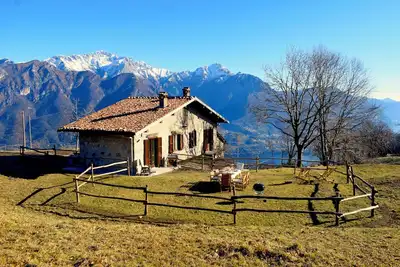 Image de Beautiful cottage a few miles from Bellagio with stunning views of Lake Como