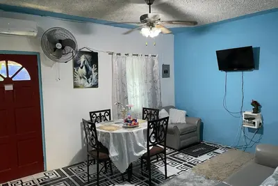 Image de Home away from home experience, Forrest Family Property.