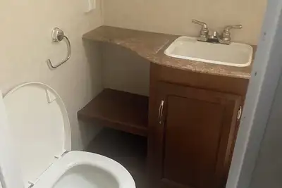 Image de Cozy 2-bedroom Rv with WiFi and Ac in peaceful Jonesboro