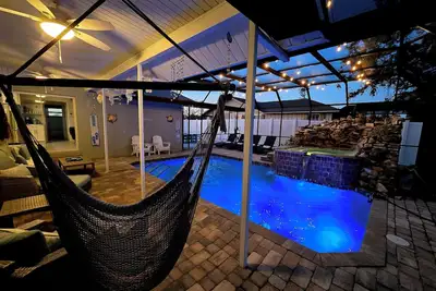 Image de ⚓Waterfall Retreat! Private heated pool/spa Min from Ami⚓