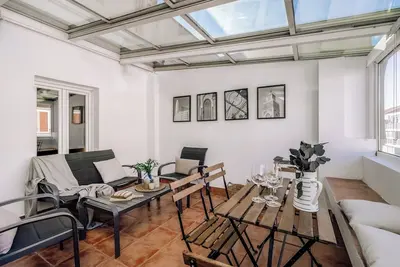 Image de Gonul - 3 bedrooms and terrace in Goya