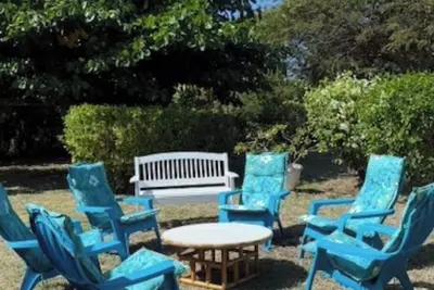 Image de Large House Sleeps 10- 4 bed 3 Bath near Beach, restaurants.