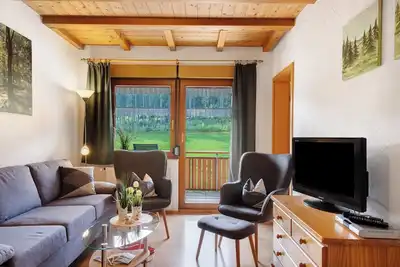 Image de Appartement de vacances 'Ouest' avec terrasse commune, jardin commun et balcon