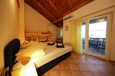 Image de Garçonnière avec la terrasse Sukosan, Zadar (As-23722-a)