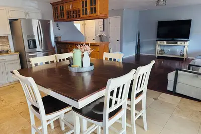 Image de Charming Mile High City 3-bedroom house with WiFi, Ac in welcoming Thornton