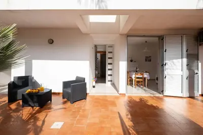 Sea Breeze Chalet, Wi-fi, jardin et climatisation