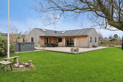 Image de Scenic summer house with space for the family