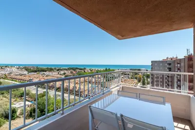 Image de Global Properties: 3-bed apartment in a coastal complex