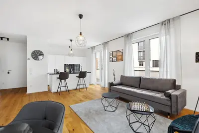 Image de Penthouse Rooftop | Center | Close to the cathedral | Netflix