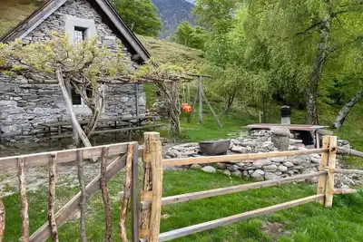 Image de Maison de vacances Rasa pour 1 - 10 personnes avec 2 chambres Ă coucher - Hutte