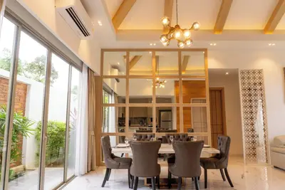 Image de 3br Villa Retreat - Modern Tropical & Private Pool, Baan Kanaen