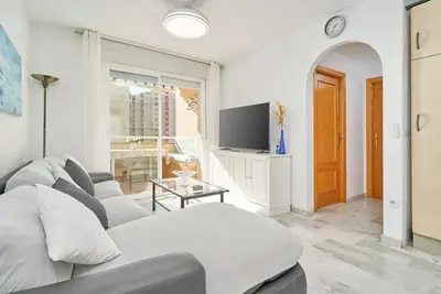 Image de Appartement 'Lauramar' avec vue sur la mer, piscine partagée et Wi-Fi