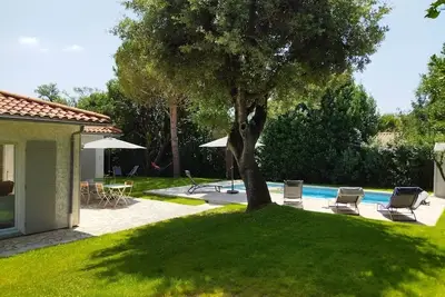 Image de Maison calme avec piscine chauffée, à 200m de la plage de Nauzan, Vaux-sur-Mer
