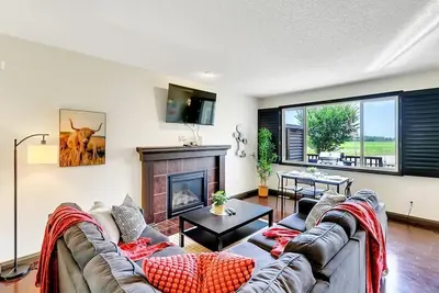 Image de Mia -Luxury Estate, King Suites, Bbq  & Fireplace