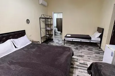 Image de Elegant 7-bedroom home with modern amenities and stunning views in Kutaisi