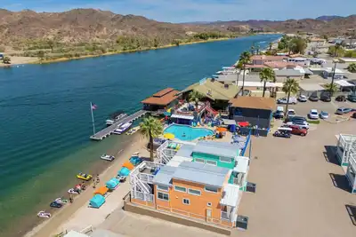 Image de Livin' the dream, Front Row! Roadrunner Resort