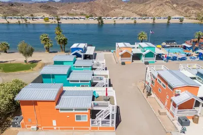 Image de Motorboat Inn, Deluxe River Views, Roadrunner Resort