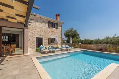 Image de Modern stone villa with private pool in central Istria