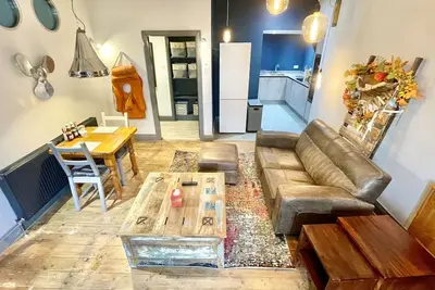 Image de de Luxe-Appartement-Salle de bain et douche-Vue sur Jardin-Salmon - Pet Friendly