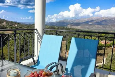 Image de Lakithra 2 Bedroom flat with rural & sea view