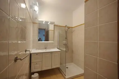 Image de Appartement, 2 chambres, avec jardin, à 5 min à pieds du lac de Ste Croix.