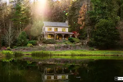 Image de Mountain Escape on 49 acres with pond-streams-trails, 23 mins from Avl airport