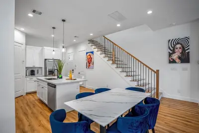 Image de Music Vibes - Brand New 2 Story Villa