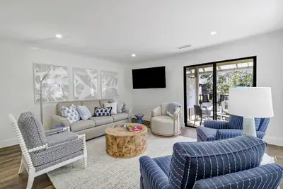Image de Renovated 3br Villa Near Coligny Beach