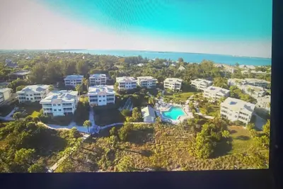 Image de A charming two-bedroom beach front condo, Shell Island Beach Club, Sanibel.