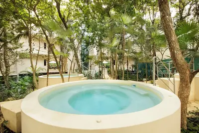 Ph Condo Rooftop / Private Jacuzzi