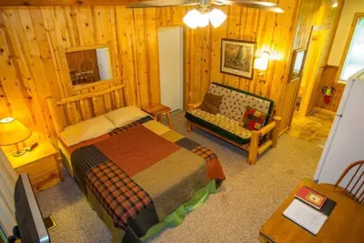 Image de Double Poolside Studio Suites - Steps from Resort Amenities