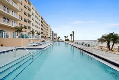 Image de Oceanfront Oasis Daytona Beach 1br/1ba - Lot View - 202