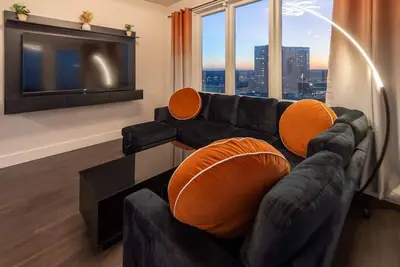 Image de 2b King Suite w/ Skyline Views