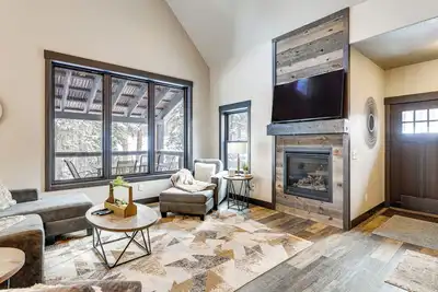 Image de Hot Tub + Deck: Secluded Black Hills Retreat!