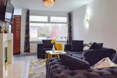 Image de 3 bedroom accommodation in Ashton on Ribble, near Preston