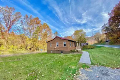 Image de Cozy river front log cabin close to, Seneca Rocks, Dolly Sods, Spruce Knob