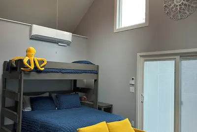 Image de Cozy studio with WiFi and Ac in charming Hillsboro