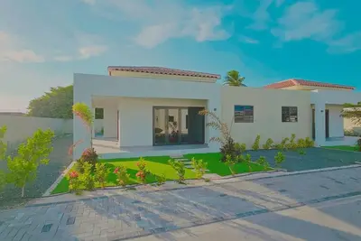 Image de Welcome to Villa Dushi Your Elegant Retreat with Private Pool Near Mambo