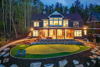 New Designer Lakefront Dock Putting Green Golf Sim