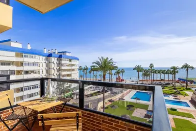Image de Aloha Playa 402 -Terrasse, piscine, vue sur la mer Benalmádena.