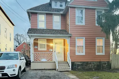 Image de Welcoming Stays with Comfort, Care & a Personal Touch; Cozy Home Away from Home.