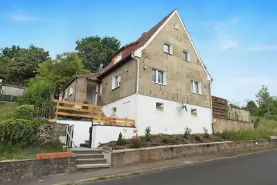 Image de Maison de campagne \"Vogelsberger Bett Unser Korkhaus\" avec vue sur les montagnes, terrasse et Wi-Fi