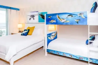 Image de Family Jungle room @Attractions Packed Beach Resort