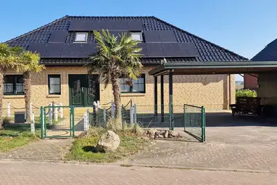 Large vacation home in a fantastic location with lake view. Relaxation guaranteed.