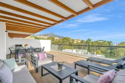 Image de Marbella Lakes - 3 Bedroom Apartment