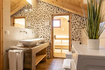 Image de Superior Chalet # 91 with 4 Br and sauna