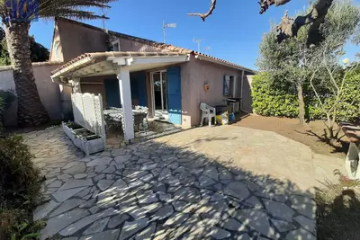 Image de Pavillon 6 pers clim, piscine, parking privé, proche plage